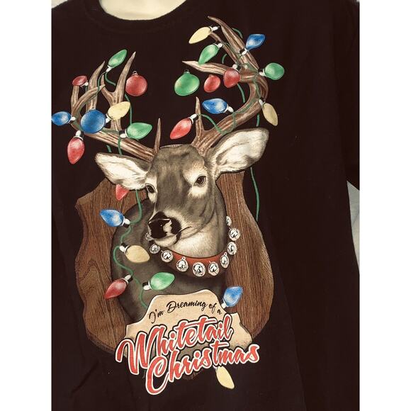 M I'm Dreaming Of A Whitetail Christmas T-Shirt Buck Deer Lights Bulbs Bells EUC - Picture 3 of 9